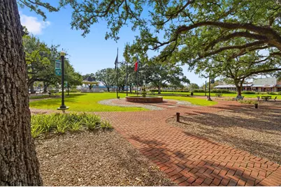 309 Waco Avenue, League City, TX 77573 - Photo 4