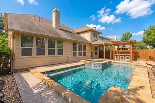 22 Frontera Cir, The Woodlands, TX 77382 - Photo 2