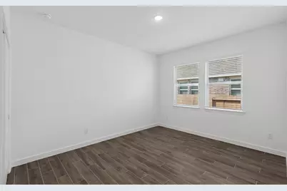 12114 Old Fashion Circle, Mont Belvieu, TX 77535 - Photo 24