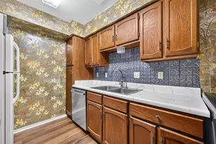 359 N Post Oak Ln, Houston, TX 77024 - Photo 14
