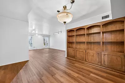 359 N Post Oak Lane #122, Houston, TX 77024 - Photo 1