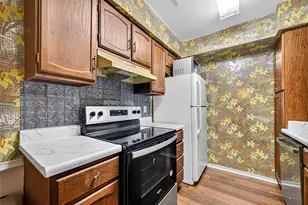 359 N Post Oak Ln, Houston, TX 77024 - Photo 16