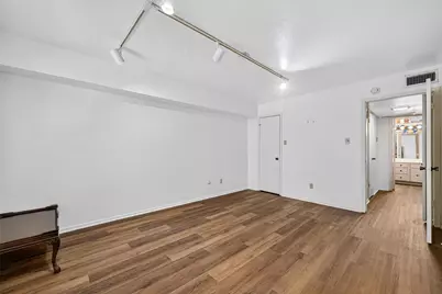 359 N Post Oak Lane #122, Houston, TX 77024 - Photo 26