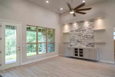 811 Overbrook Drive, Huntsville, TX 77340 - Photo 8