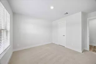 9830 N Goshawk Trl, Conroe, TX 77385 - Photo 28