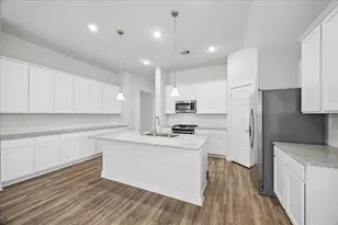 9830 N Goshawk Trl, Conroe, TX 77385 - Photo 16