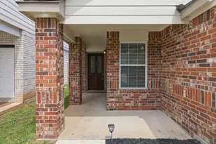 25387 Grotto Falls Ln, Porter, TX 77365 - Photo 2