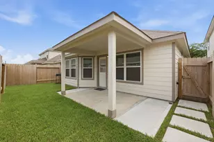 25387 Grotto Falls Ln, Porter, TX 77365 - Photo 16