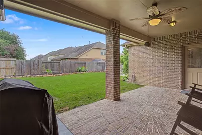 1705 Coral Cliff Drive, Dickinson, TX 77539 - Photo 32