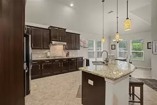 1705 Coral Cliff Dr, Dickinson, TX 77539 - Photo 14