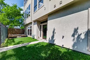 2118 Holman St, Houston, TX 77004 - Photo 2