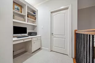 5768 Sugar Hill Dr, Houston, TX 77057 - Photo 16