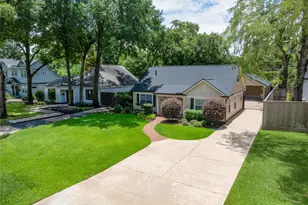 1583 Sue Barnett Dr, Houston, TX 77018 - Photo 2