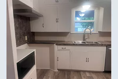 620 Koehl Street, Wharton, TX 77488 - Photo 10