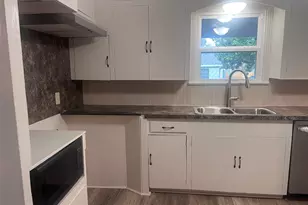 620 Koehl St, Wharton, TX 77488 - Photo 10