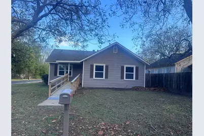 620 Koehl Street, Wharton, TX 77488 - Photo 2