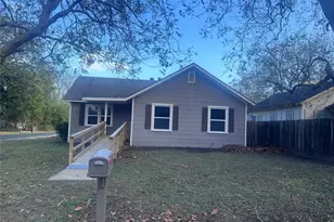 620 Koehl St, Wharton, TX 77488 - Photo 2