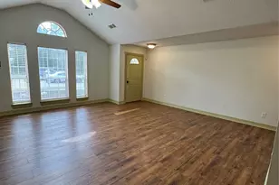 25023 Birnam Wood Blvd, Spring, TX 77373 - Photo 4