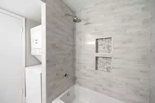 11550 Chimney Rock Rd, Houston, TX 77035 - Photo 18