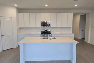 8214 Opal Pond Dr, Angleton, TX 77515 - Photo 4