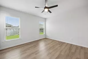 10902 Bonfire Trl, Beasley, TX 77417 - Photo 12