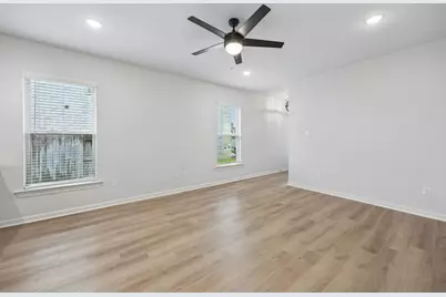 10902 Bonfire Trail, Beasley, TX 77417 - Photo 4