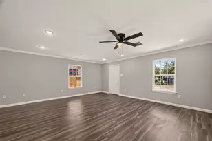 7412 S Hall St, Houston, TX 77028 - Photo 8