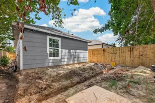 7412 S Hall St, Houston, TX 77028 - Photo 36