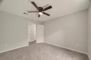 7412 S Hall St, Houston, TX 77028 - Photo 24