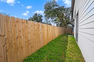 2610 Huntington Creek Ln, Houston, TX 77093 - Photo 16