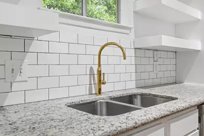 1616 Kipling Street #C, Houston, TX 77006 - Photo 14