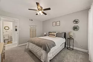 7900 N Stadium Dr, Houston, TX 77030 - Photo 16