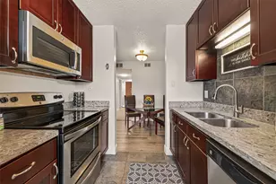 7900 N Stadium Dr, Houston, TX 77030 - Photo 12