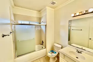 7608 Janak Dr, Houston, TX 77055 - Photo 22