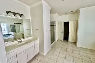 7608 Janak Dr, Houston, TX 77055 - Photo 16