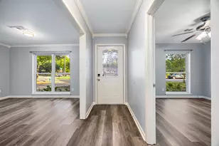 9671 Judalon Ln, Houston, TX 77063 - Photo 6