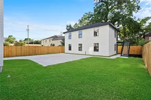 310 Delmar St, Houston, TX 77011 - Photo 12