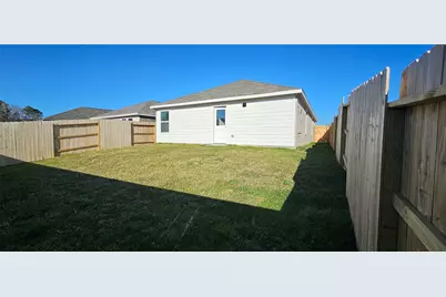 722 Falling Cave Drive, Willis, TX 77378 - Photo 4