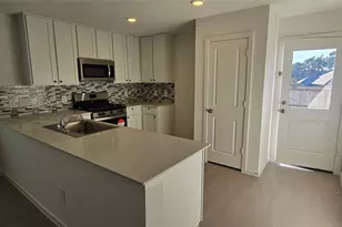 722 Falling Cave Dr, Willis, TX 77378 - Photo 2