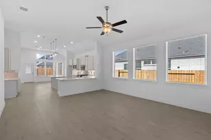 333 Gambels Quail Rd, Waller, TX 77447 - Photo 8