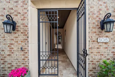 5015 Galahad Court, Missouri City, TX 77459 - Photo 8