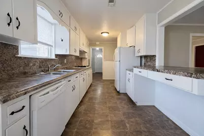 942 Hwy 60, Hungerford, TX 77435 - Photo 4