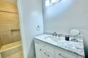2323 Bering Dr, Houston, TX 77057 - Photo 38