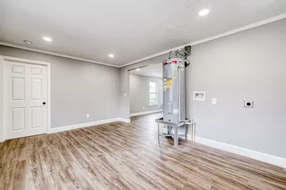 6715 Victoria Street, Houston, TX 77020 - Photo 14