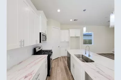 5931 Beall Street #D, Houston, TX 77091 - Photo 8