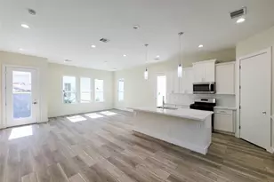 5931 Beall St, Houston, TX 77091 - Photo 6