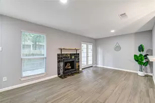 3929 Tanglewilde St, Houston, TX 77063 - Photo 10