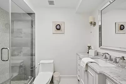 2216 Amberly Court, Houston, TX 77063 - Photo 28