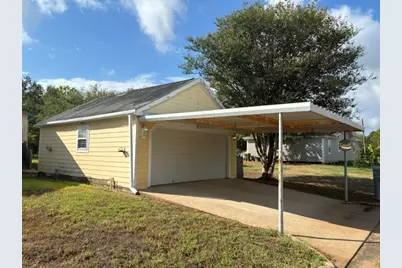 301 Beech Street, Calvert, TX 77837 - Photo 4