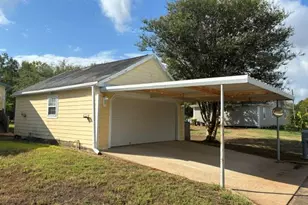 301 Beech St, Calvert, TX 77837 - Photo 4